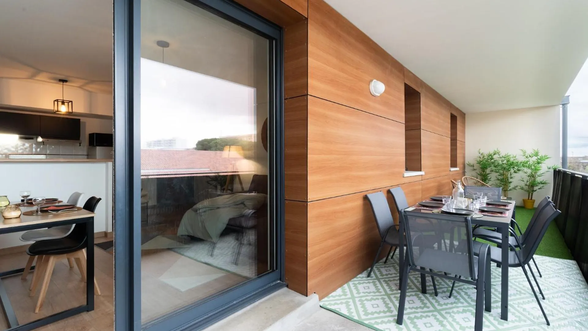 Le Rubens - Appartement 2 Chambres - 6 Personnes - Parking - Metro Toulouse 0*,  Fransa