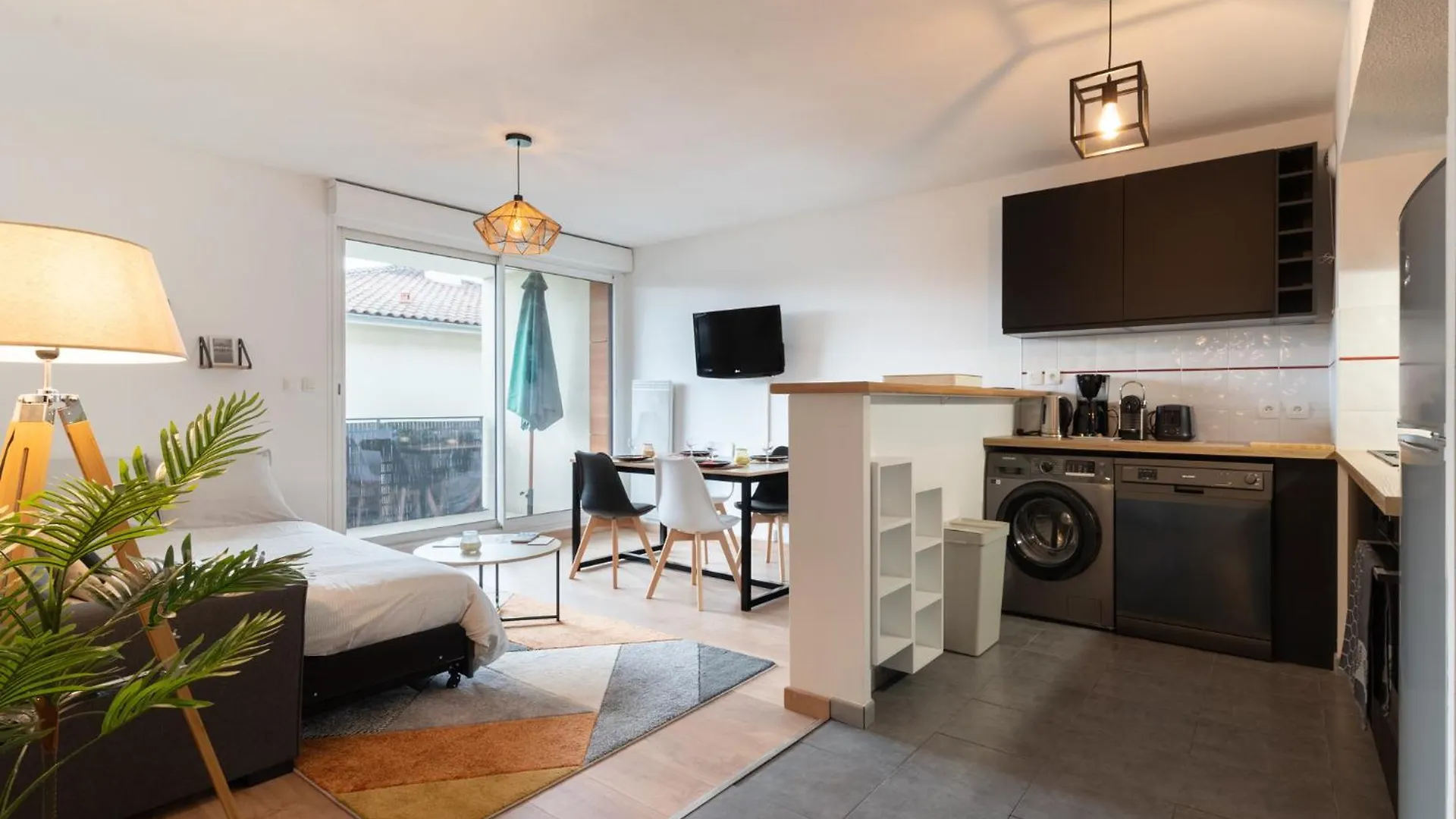 Le Rubens - Appartement 2 Chambres - 6 Personnes - Parking - Metro Toulouse Fransa