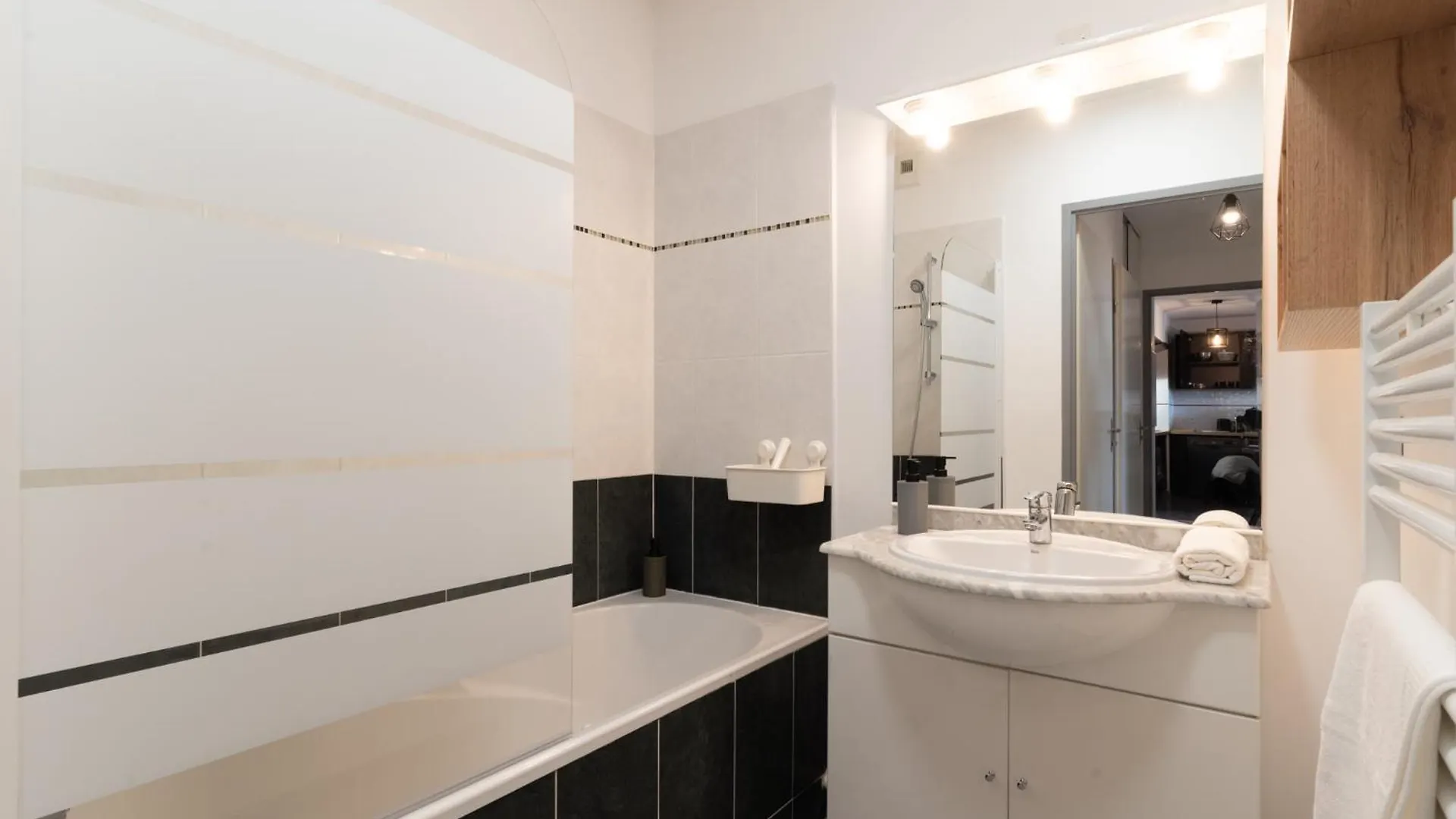 Daire Le Rubens - Appartement 2 Chambres - 6 Personnes - Parking - Metro Toulouse