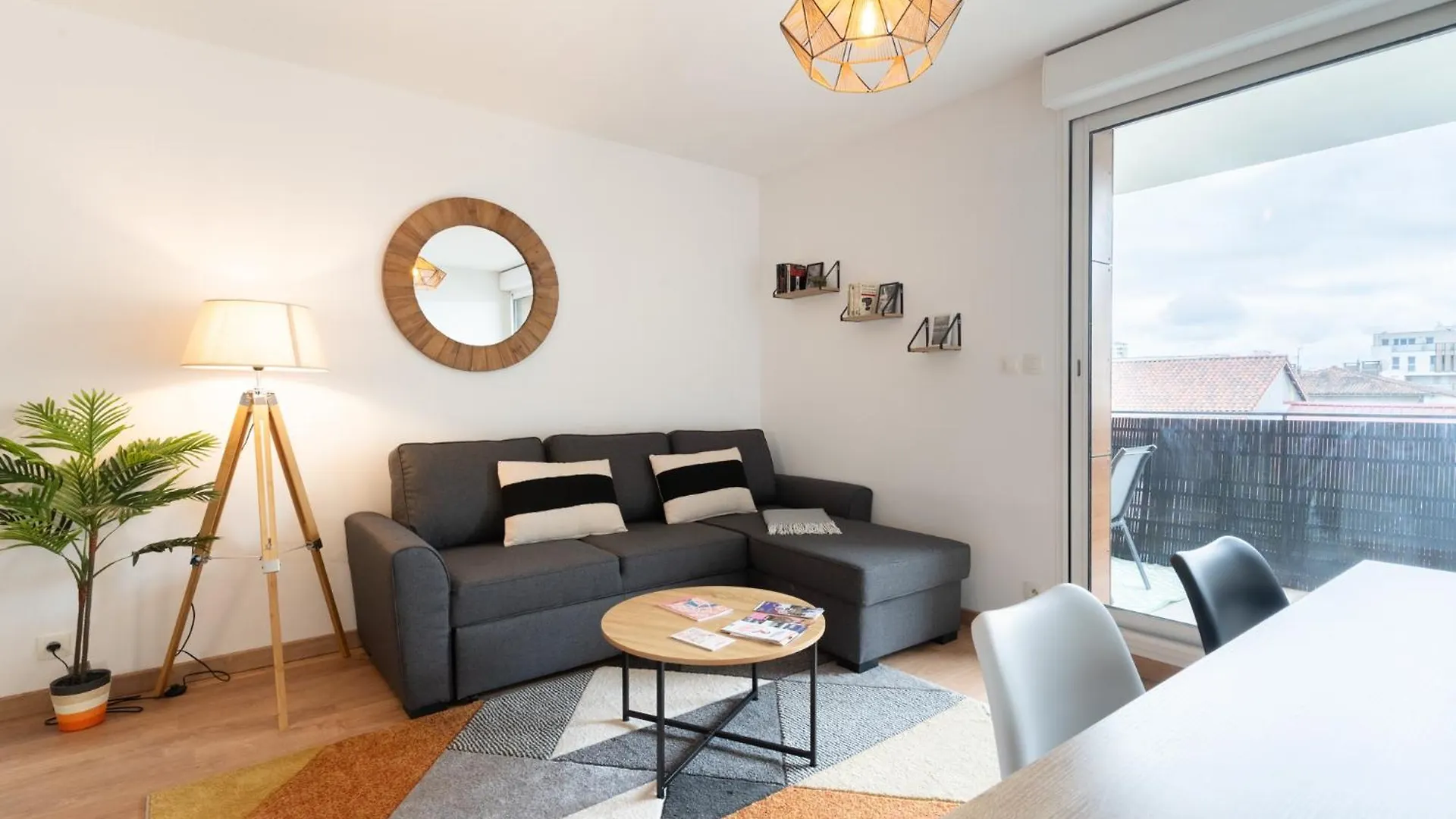 Le Rubens - Appartement 2 Chambres - 6 Personnes - Parking - Metro Toulouse